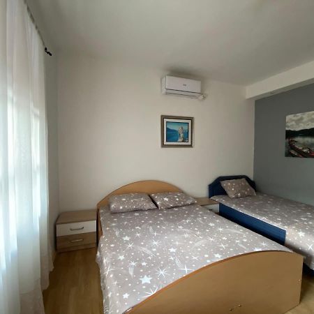 Apartments Vido Kotor Bagian luar foto