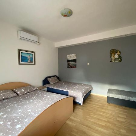 Apartments Vido Kotor Bagian luar foto