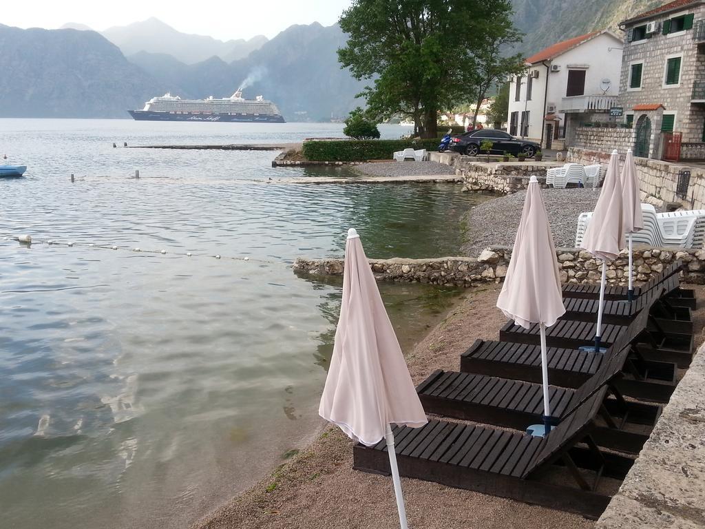 Apartments Vido Kotor Bagian luar foto