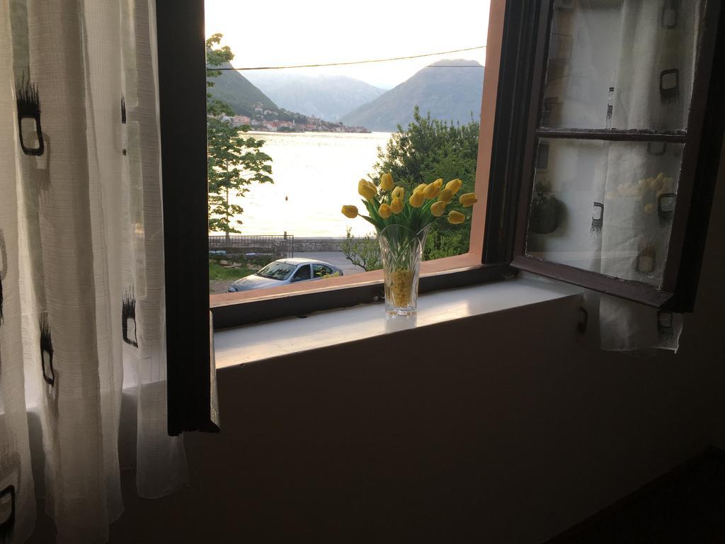 Apartments Vido Kotor Bagian luar foto