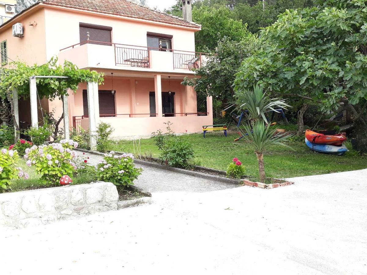 Apartments Vido Kotor Bagian luar foto