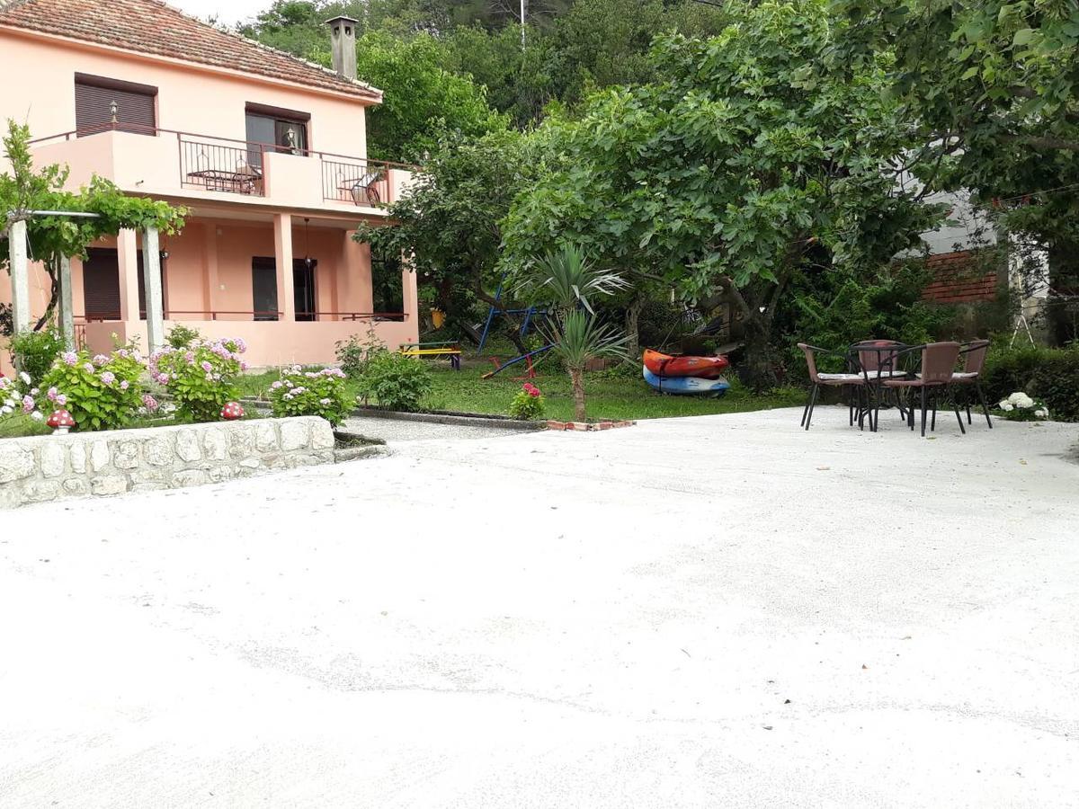 Apartments Vido Kotor Bagian luar foto